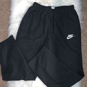 Nike Windbreaker pants
